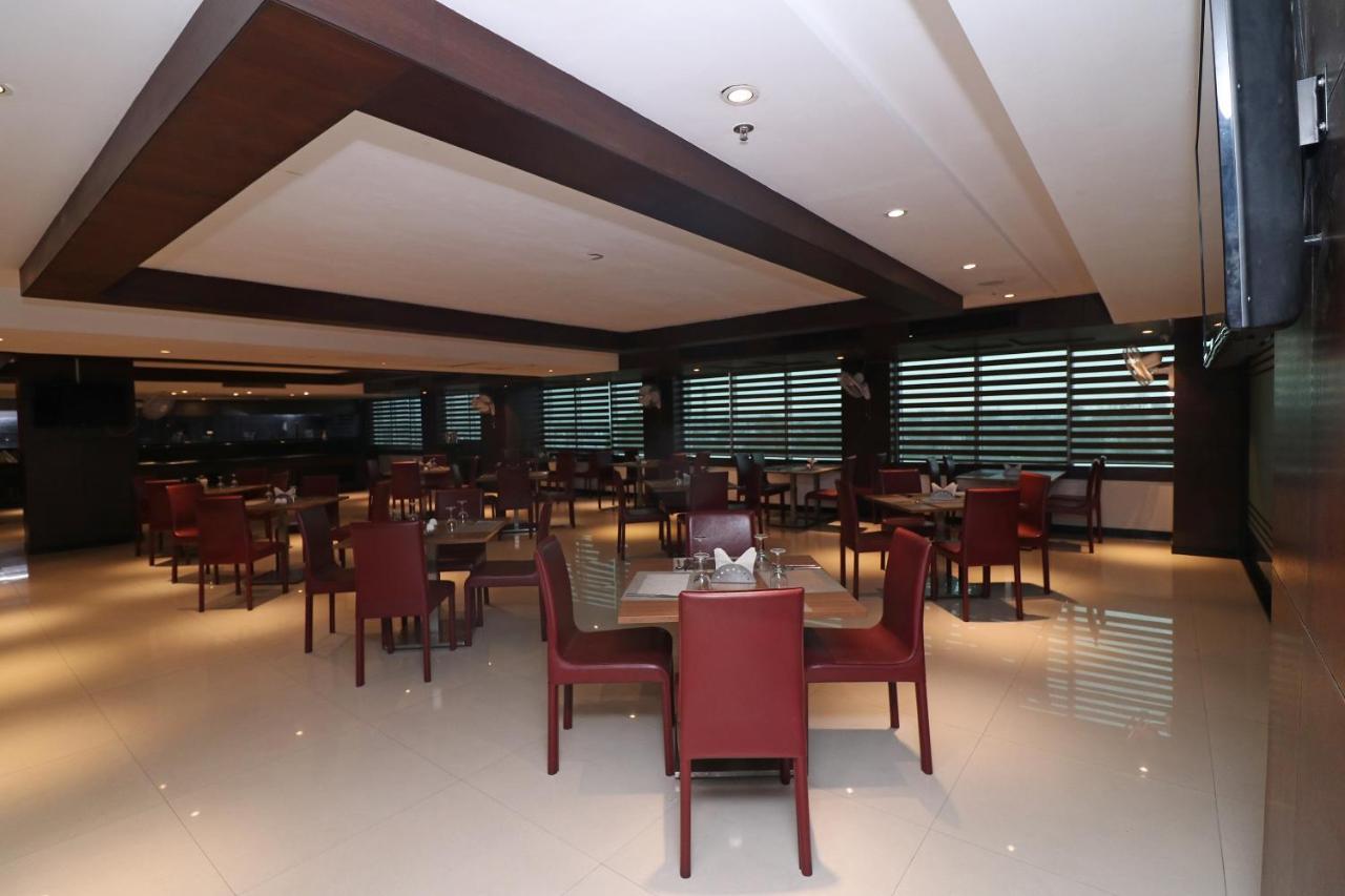 Capital O 19296 Joy Inn & Suites Bhiwadi エクステリア 写真