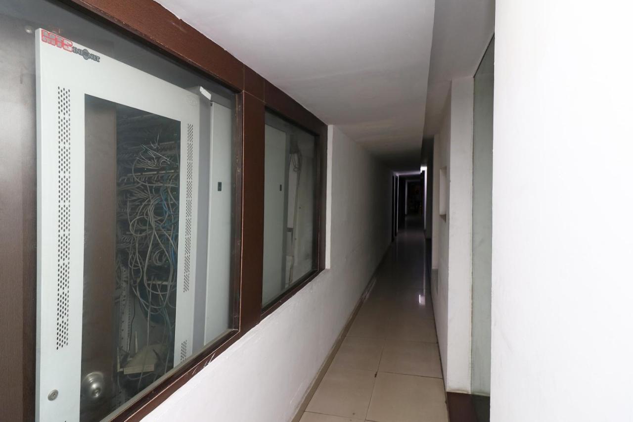 Capital O 19296 Joy Inn & Suites Bhiwadi エクステリア 写真