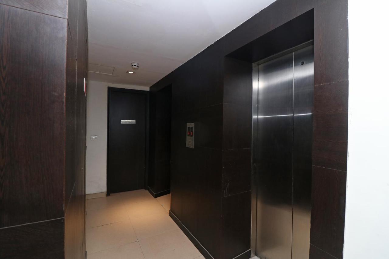 Capital O 19296 Joy Inn & Suites Bhiwadi エクステリア 写真
