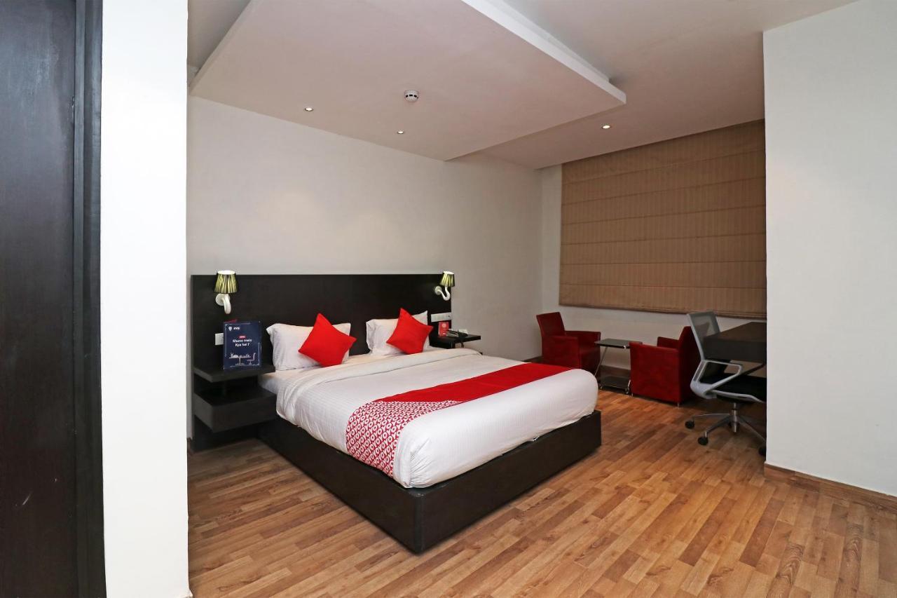 Capital O 19296 Joy Inn & Suites Bhiwadi エクステリア 写真