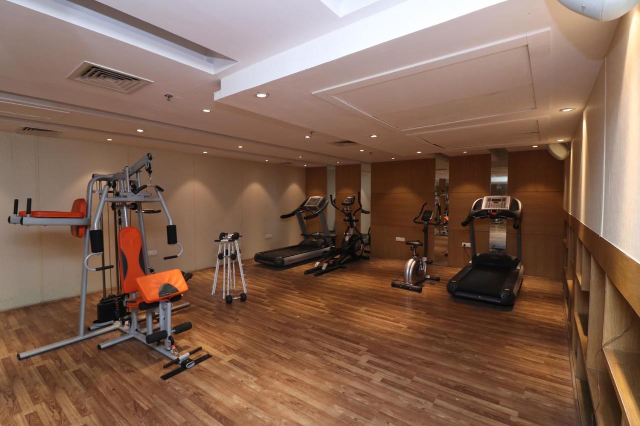 Capital O 19296 Joy Inn & Suites Bhiwadi エクステリア 写真